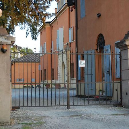 Al Cancello Bed & Breakfast Modena Bagian luar foto